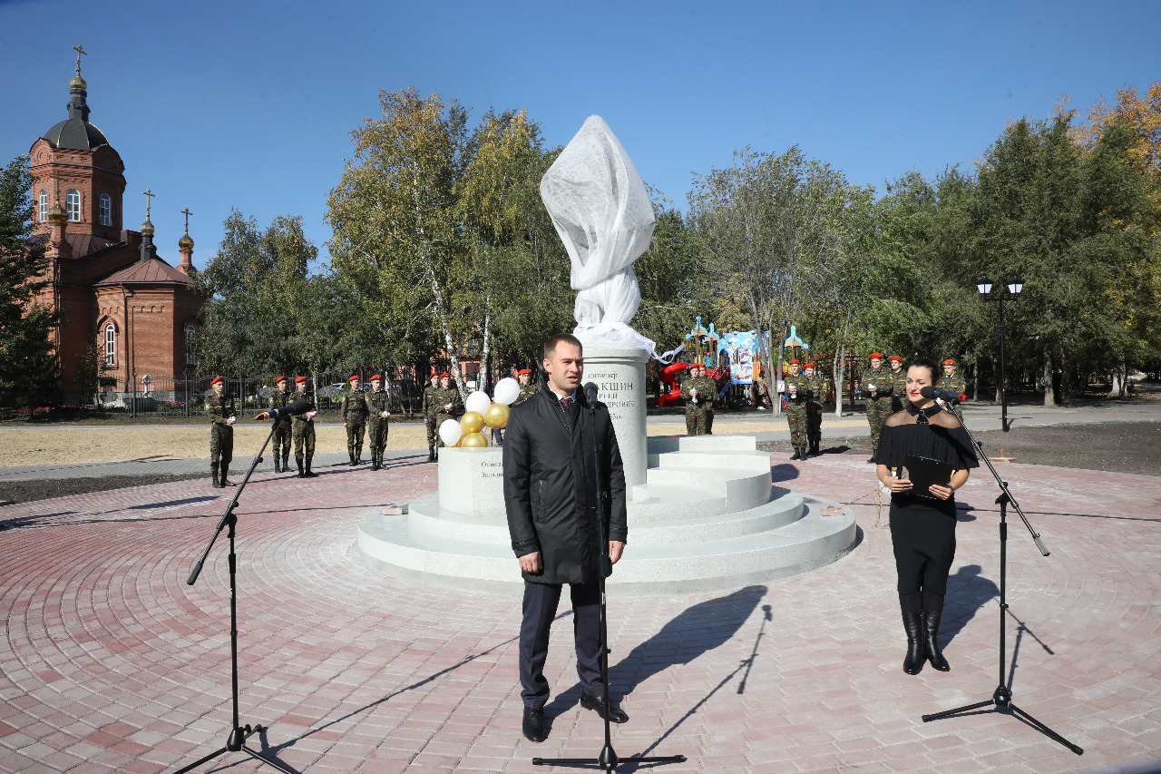 В Кургане открыли памятник основателю машиностроения в Зауралье и Западной  Сибири Сергею Балакшину - Департамент экономического развития